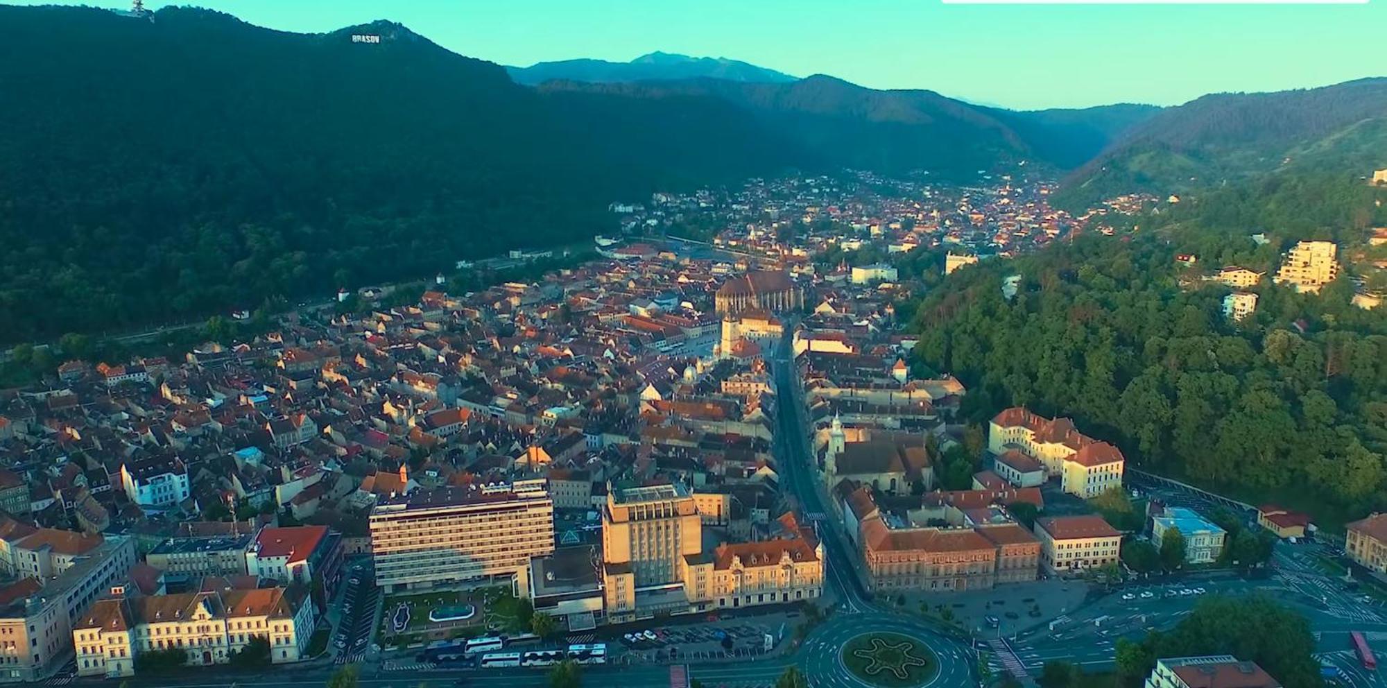 Apartment Alonisos Lux Brasov Bagian luar foto