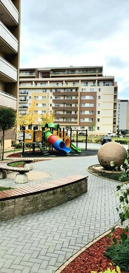 Apartment Alonisos Lux Brasov Bagian luar foto