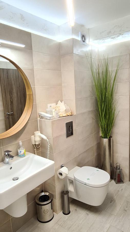 Apartment Alonisos Lux Brasov Bagian luar foto