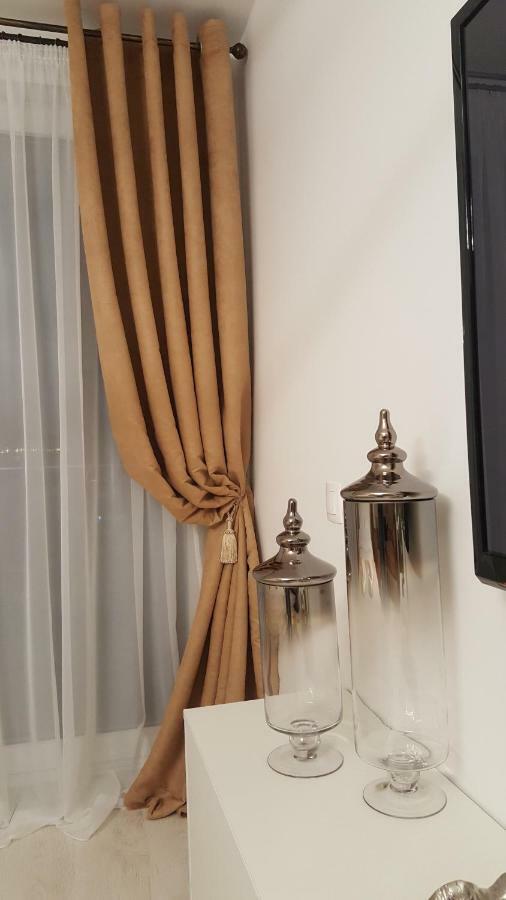 Apartment Alonisos Lux Brasov Bagian luar foto
