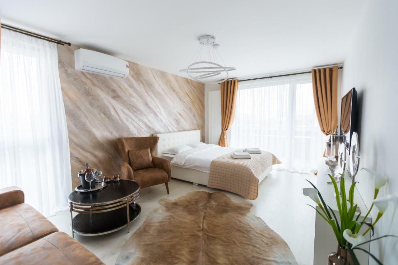 Apartment Alonisos Lux Brasov Bagian luar foto