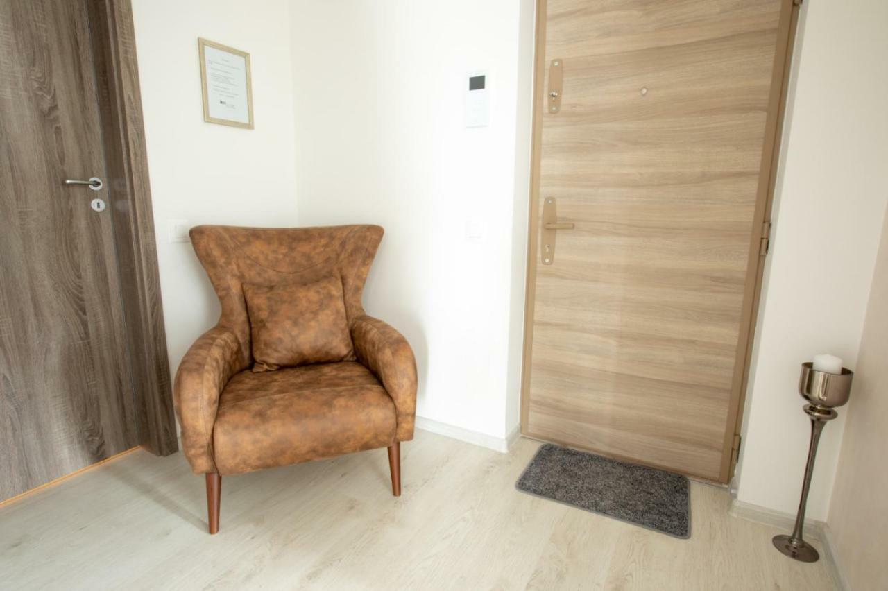 Apartment Alonisos Lux Brasov Bagian luar foto